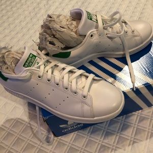**BRAND NEW**  Adidas Stan Smith tennis shoes